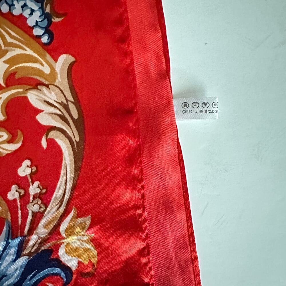 👉 Whispers of the Sea Silk Scarf" - Picture 3 of 5